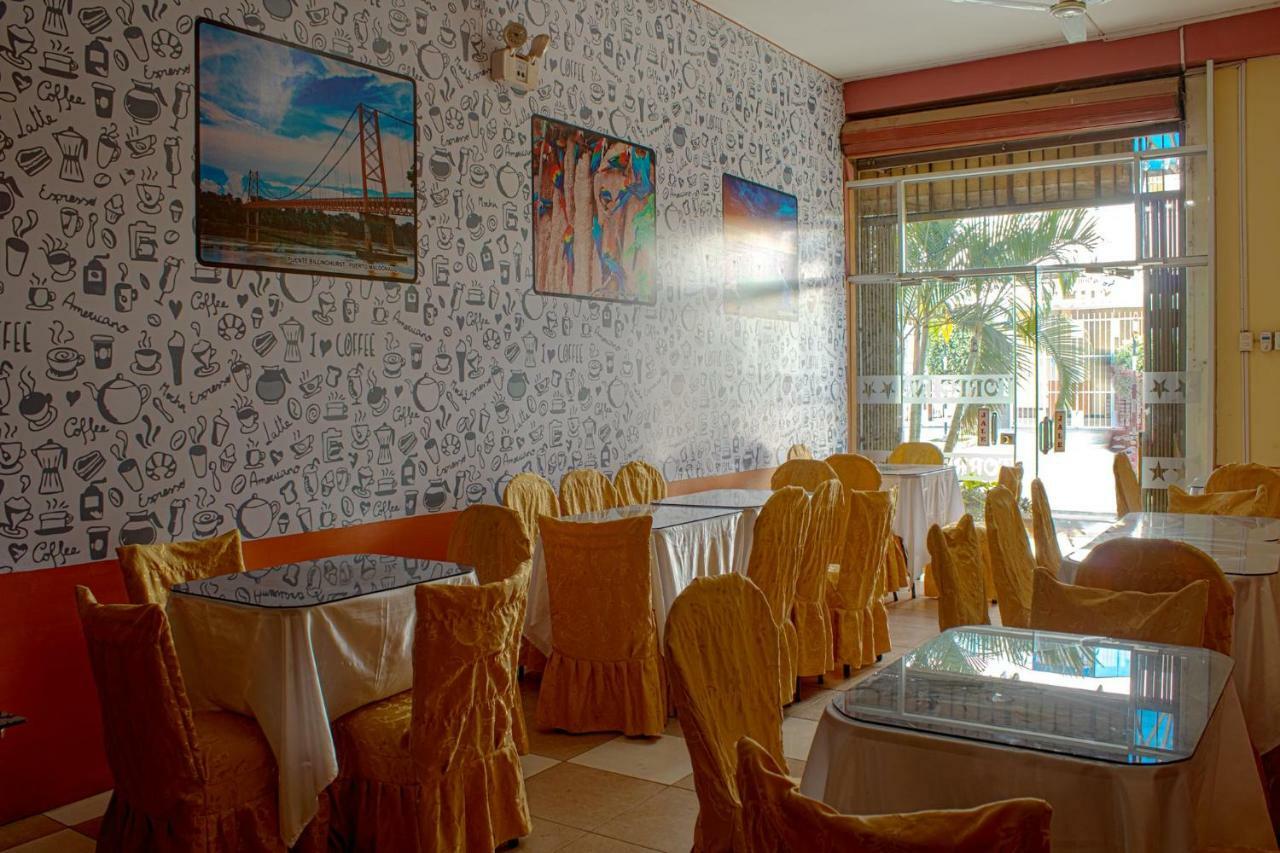 La Torre Inn 马尔多纳多港 外观 照片